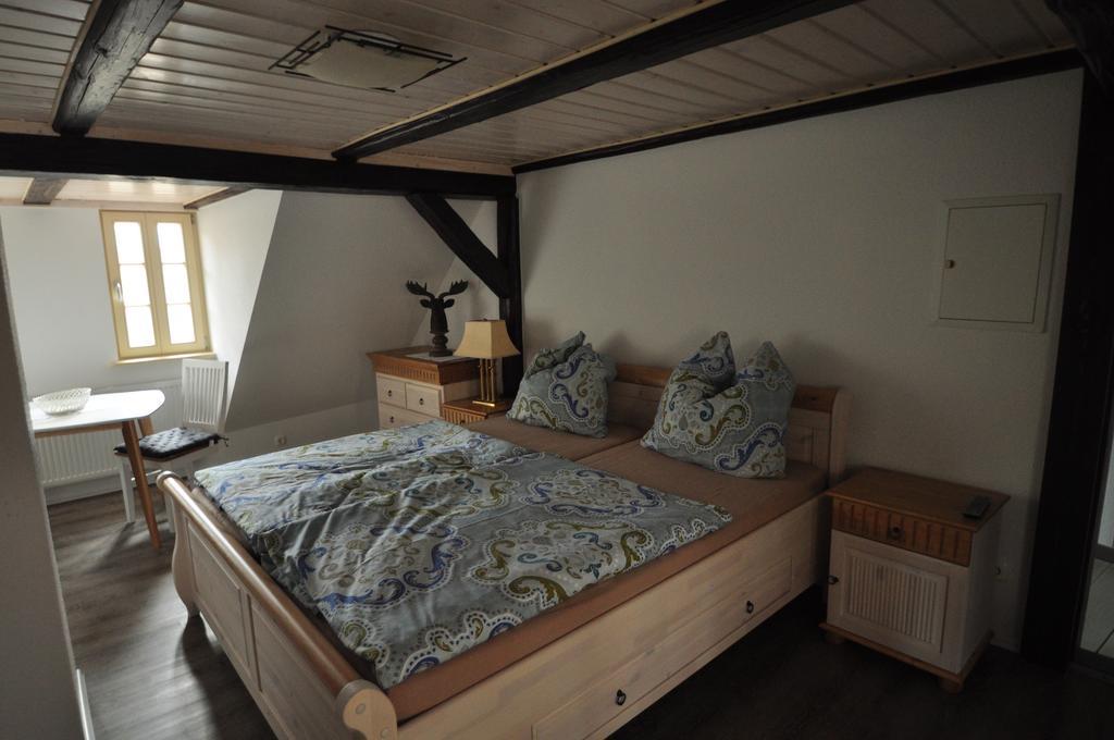 Gasthaus Und Ferienwohnungen "Zum Buechsenmacher" 韦尼格罗德 外观 照片